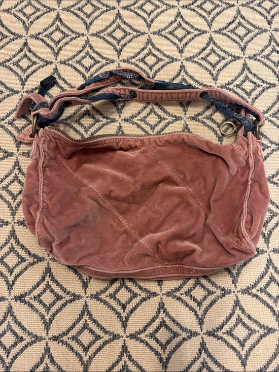 Marc Jacobs Handbags - Marc Jacobs velvet Shoulder Bag in Dusty Mauve